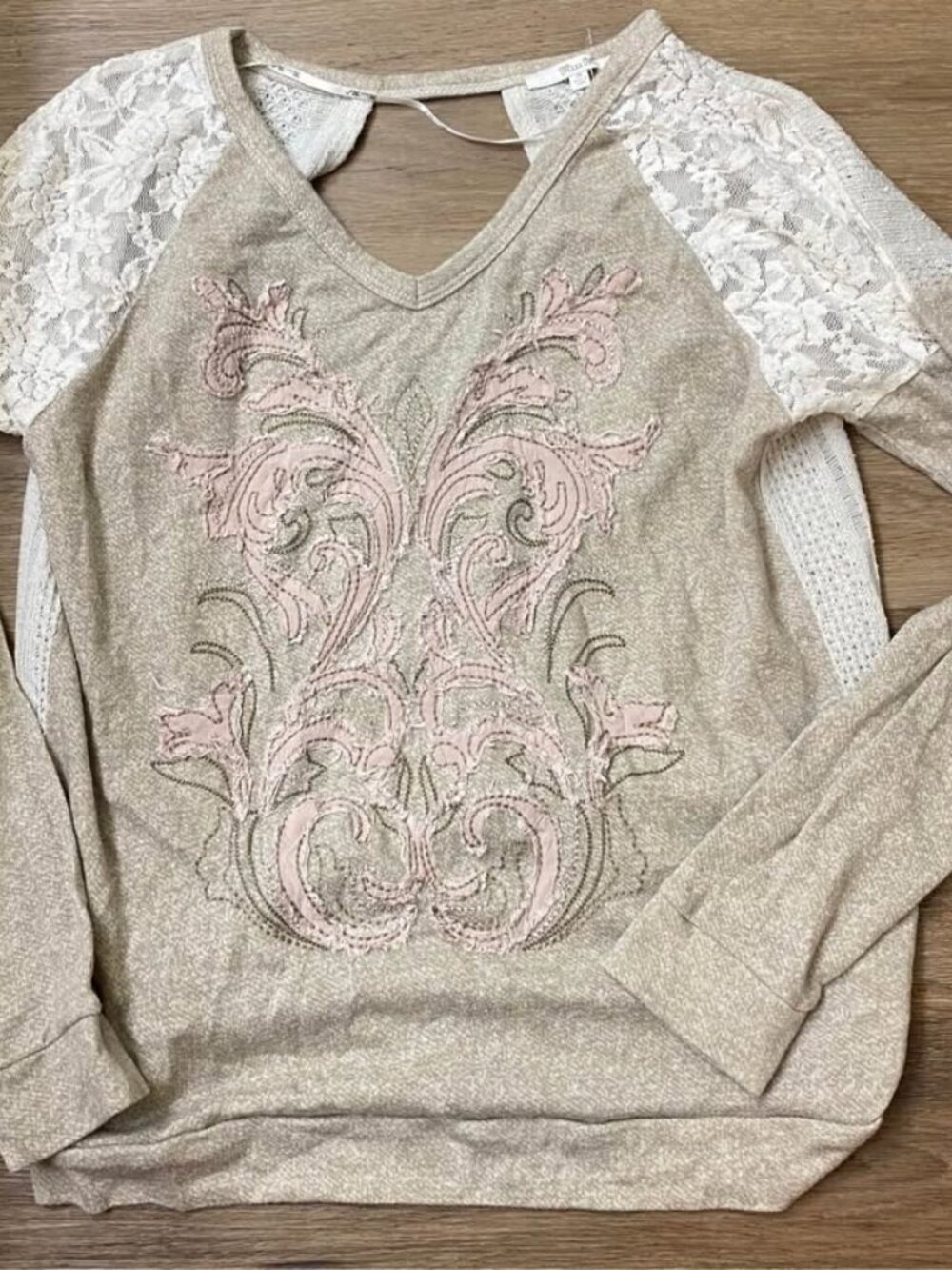 Miss Me Women’s Boho Lace Open Back Long Sleeve Top Size M